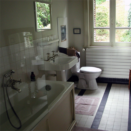 chambre bleue salle de bain